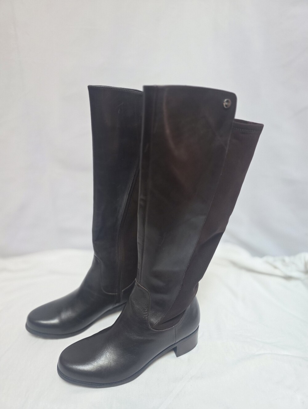 Marc Fisher Women's Brown Leather Knee High Boots Size 8.5W Wide - Picture 3 of 9
